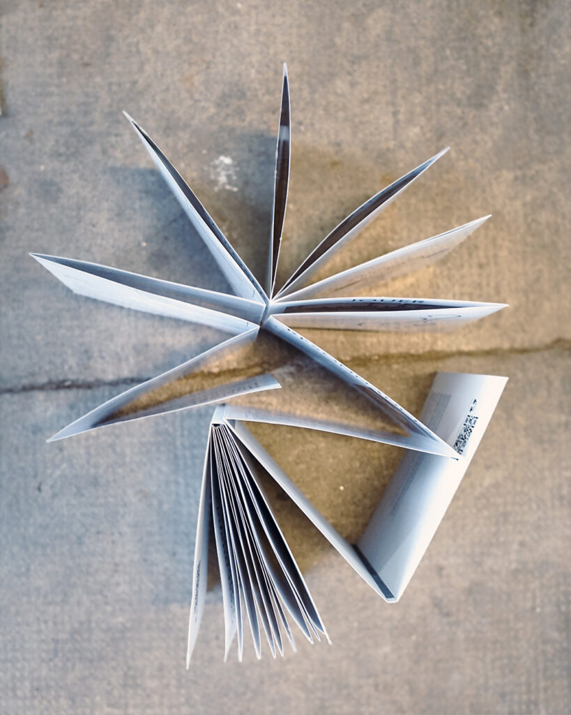 béton·communs books presented leporello